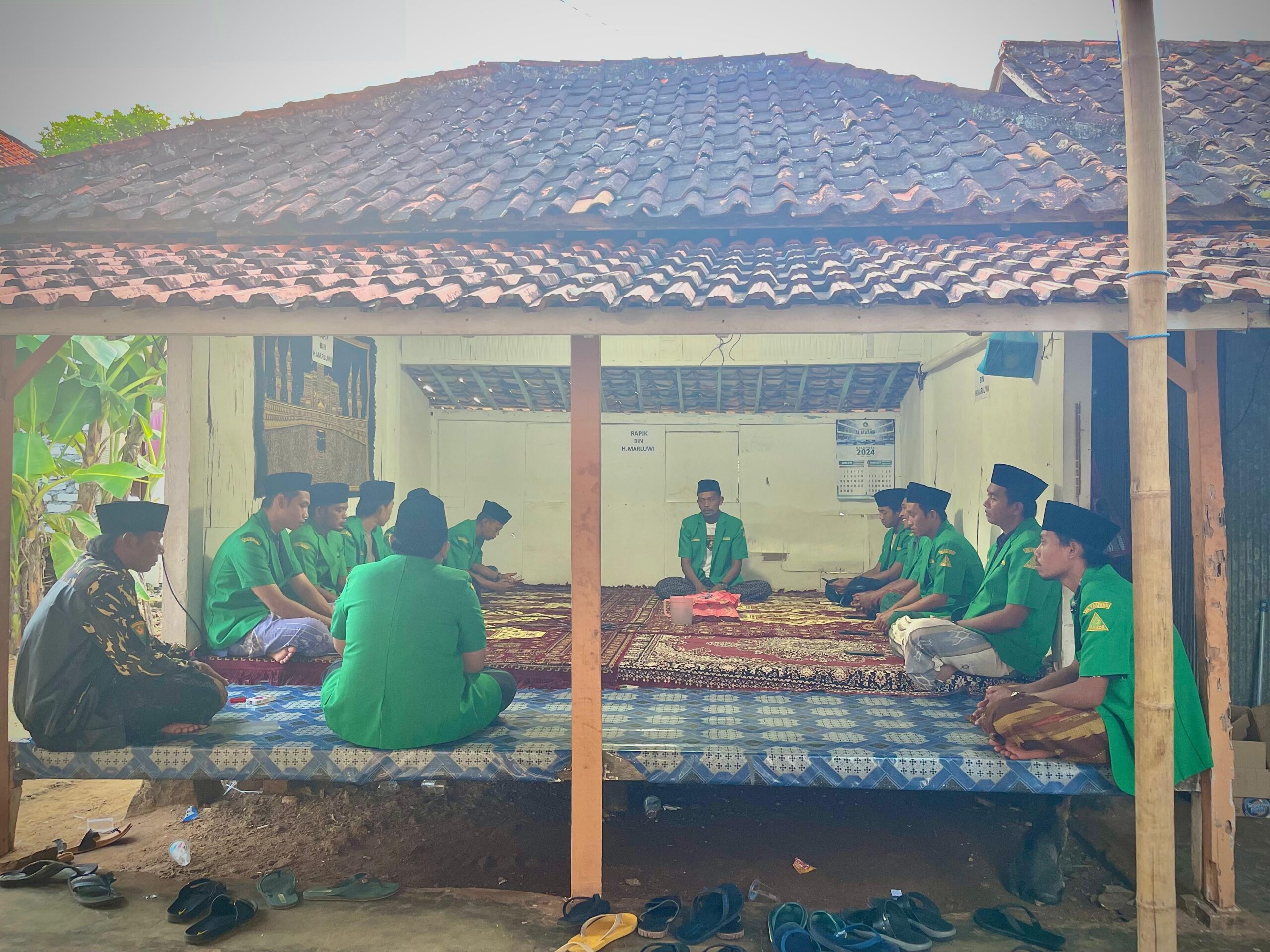 PR GP Ansor Trapang Gelar Bakti Sosial Ta’ziyah di Dusun Duwek Buter