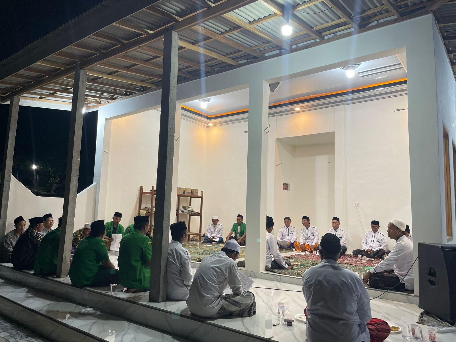 Malam Berkah Lailatul Ijtima’ PR NU Trapang: Mengikat Silaturahmi, Meneguhkan Khidmah