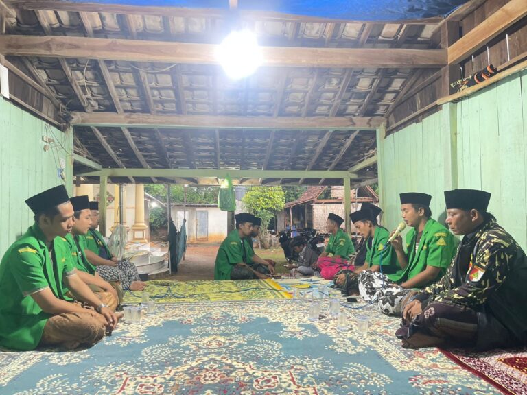 Solidaritas Tanpa Batas, Ansor Trapang Gelar Bakti Sosial di Dusun Serongga